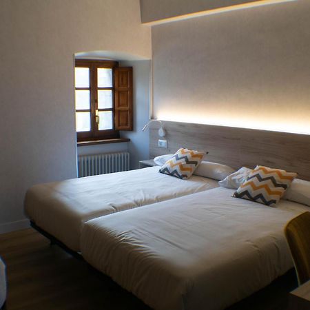 Posada De Roncesvalles Dış mekan fotoğraf